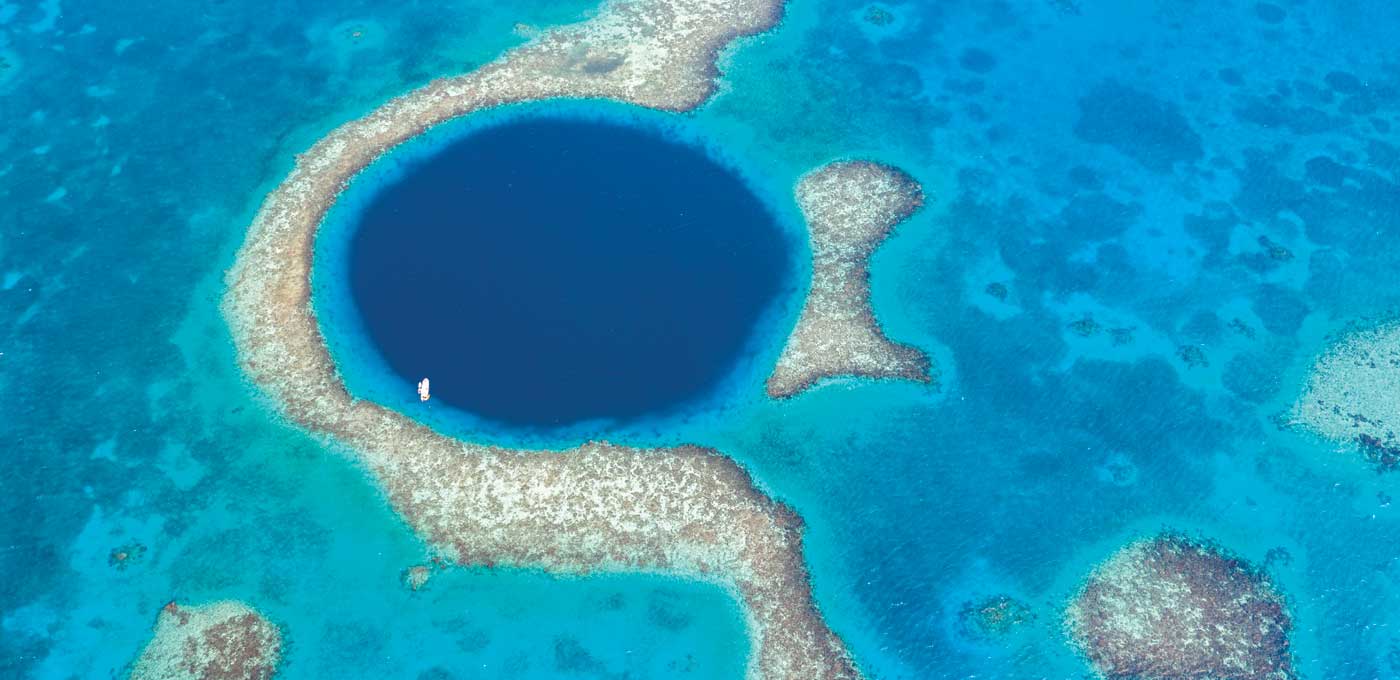 The world-famous Blue Hole © Dietmar Denger