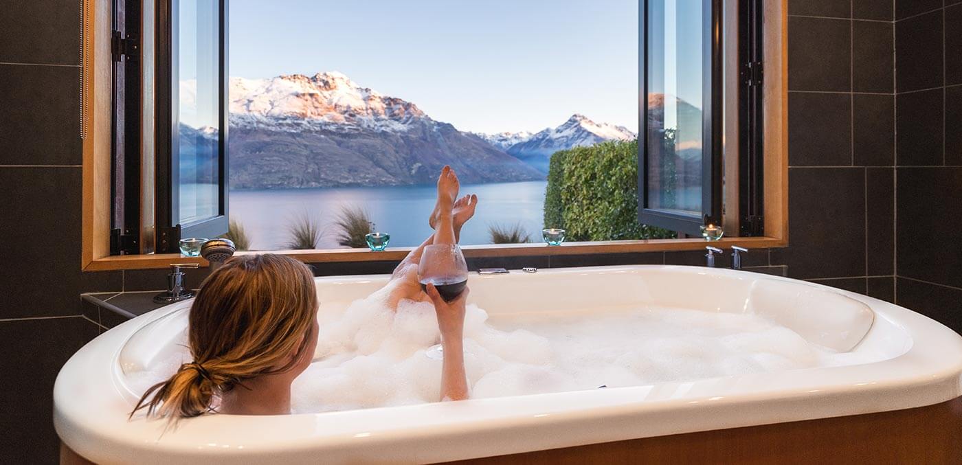 Relaxing in the bath at Azur Luxury Lodge